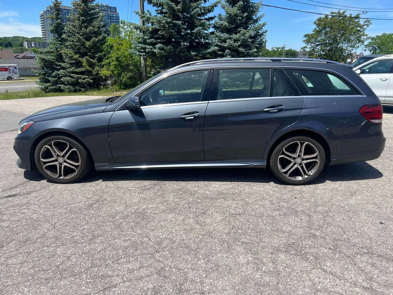 Mercedes-Benz E 350 * АВТОКРЕДИТ БЕЗ ПЪРВОНАЧАЛНА ВНОСКА* , снимка 2 - Автомобили и джипове - 54829171