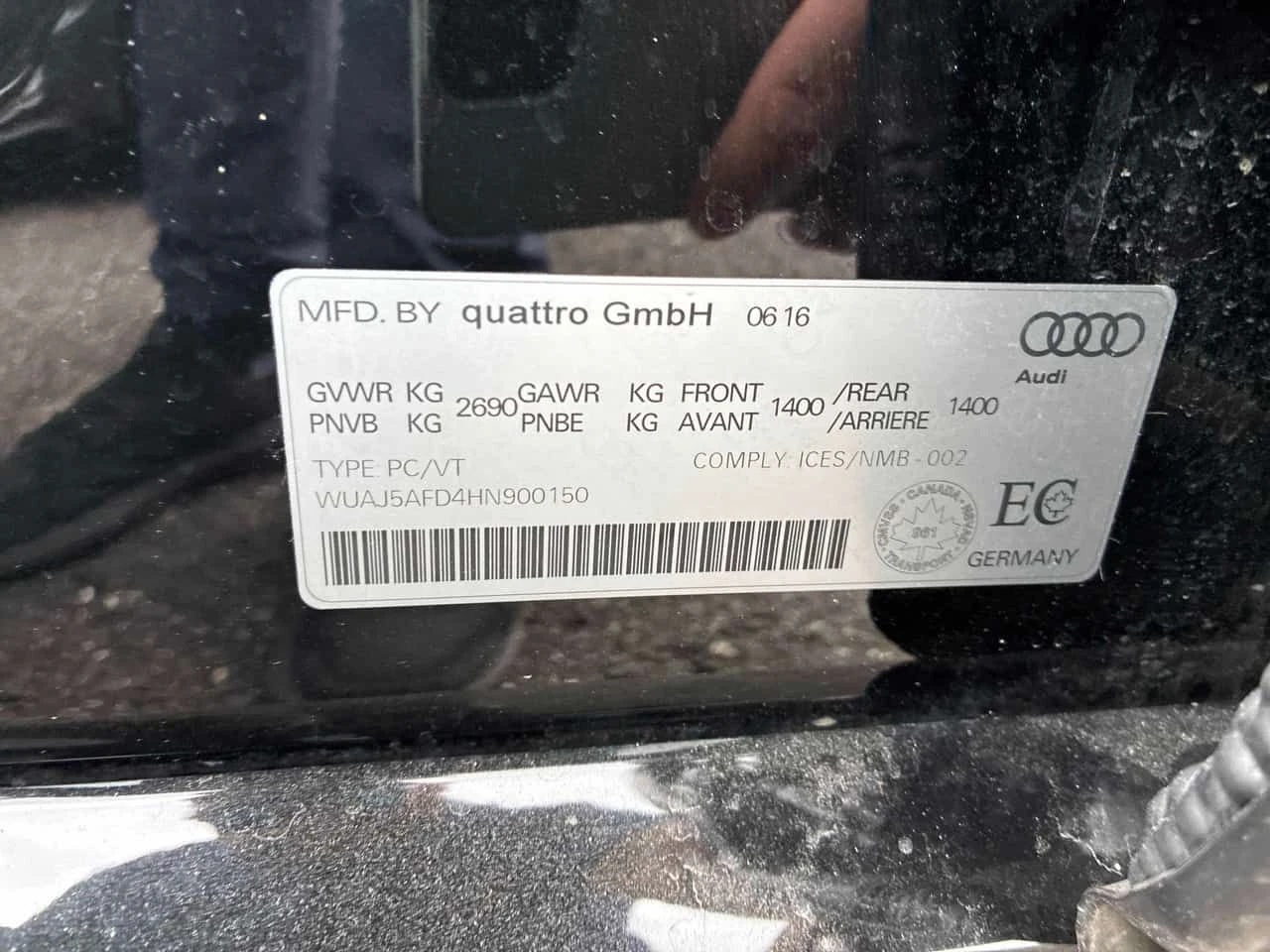Audi S8 * PLUS * ДИСТРОНИК * ОБДУХВАНЕ * БЕЗ ЗАБЕЛЕЖКА, снимка 11 - Автомобили и джипове - 55366567