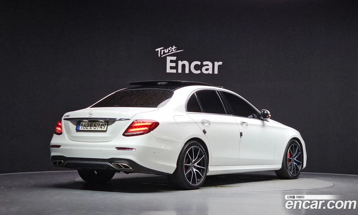 Mercedes-Benz E 300 E300 AMG Line, снимка 2 - Автомобили и джипове - 55697224