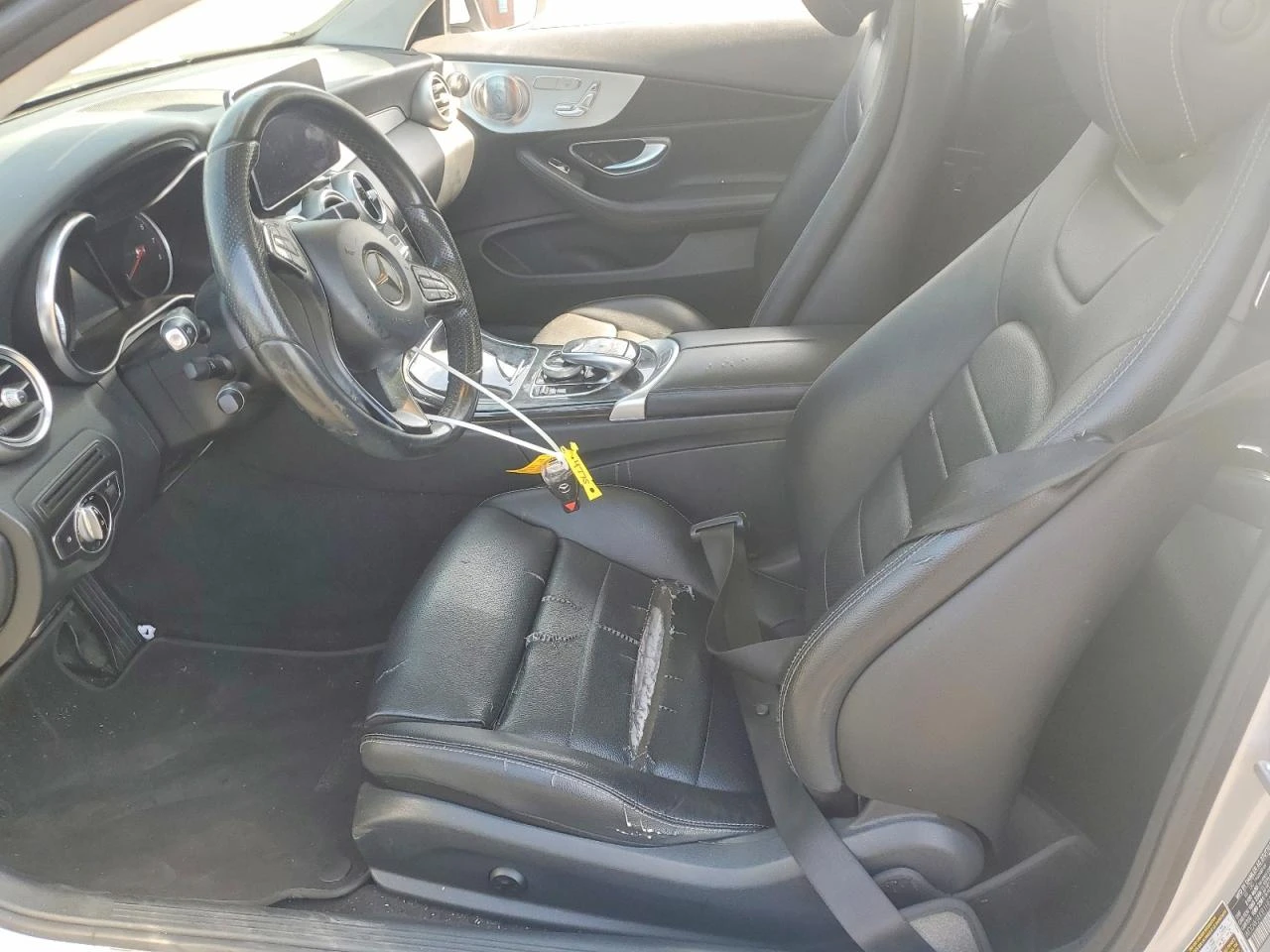 Mercedes-Benz C 300 2.0l 4Matic, снимка 7 - Автомобили и джипове - 56145314