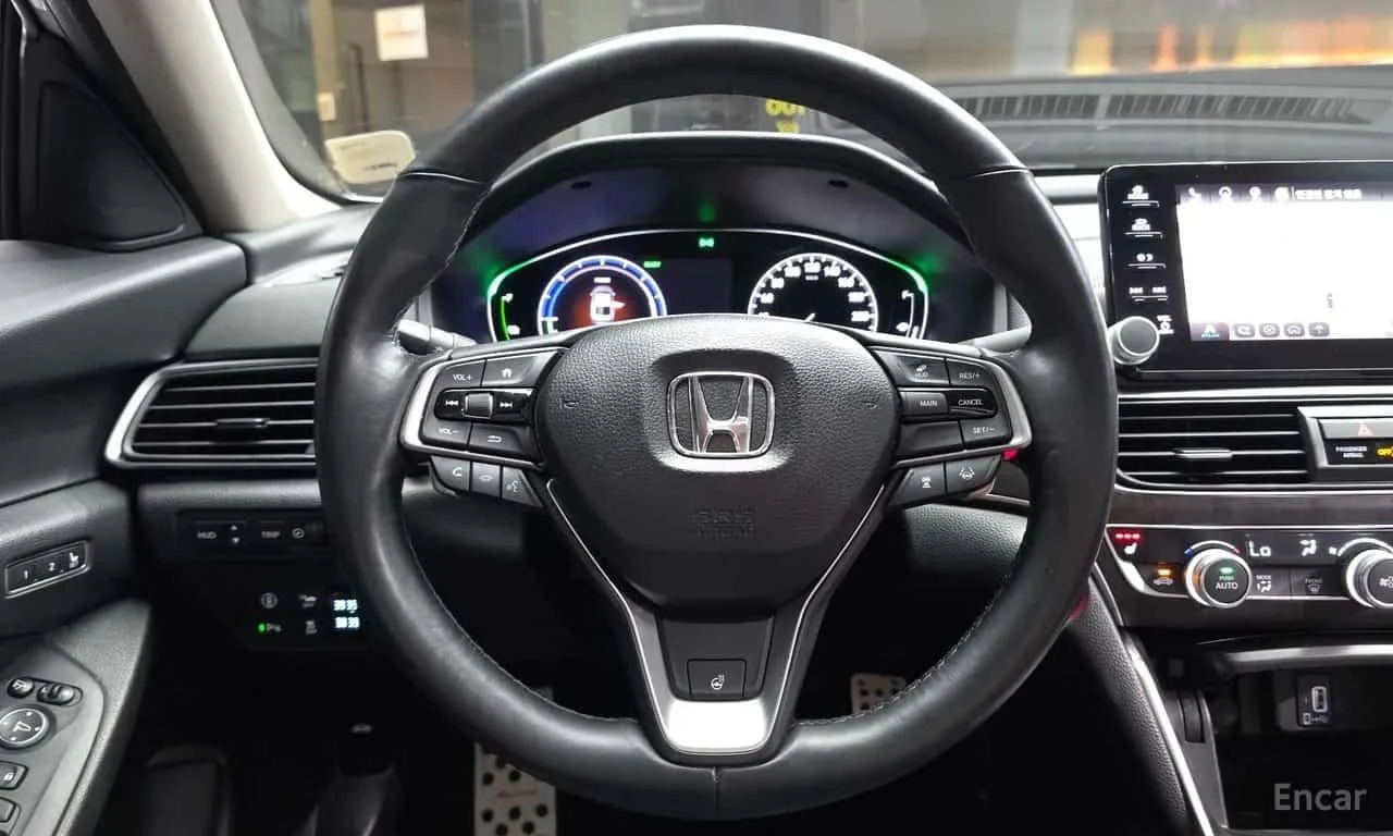 Honda Accord * 2.0 Hybrid Touring * 360 * Head up * , снимка 8 - Автомобили и джипове - 56310585