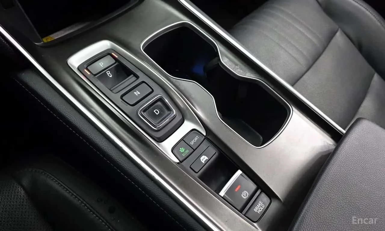 Honda Accord * 2.0 Hybrid Touring * 360 * Head up * , снимка 12 - Автомобили и джипове - 56310585