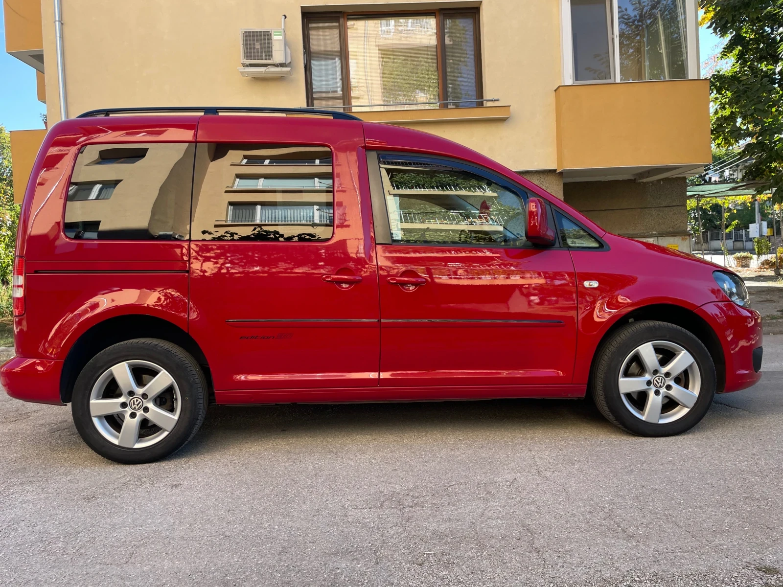 VW Caddy 30 edition, снимка 4 - Автомобили и джипове - 56346907