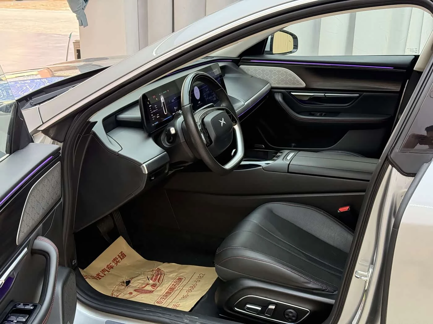 Xpeng P7 586E, снимка 4 - Автомобили и джипове - 56655649