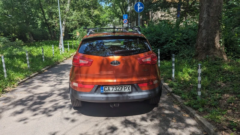 Kia Sportage AWD 2.0 D, снимка 3 - Автомобили и джипове - 47489355