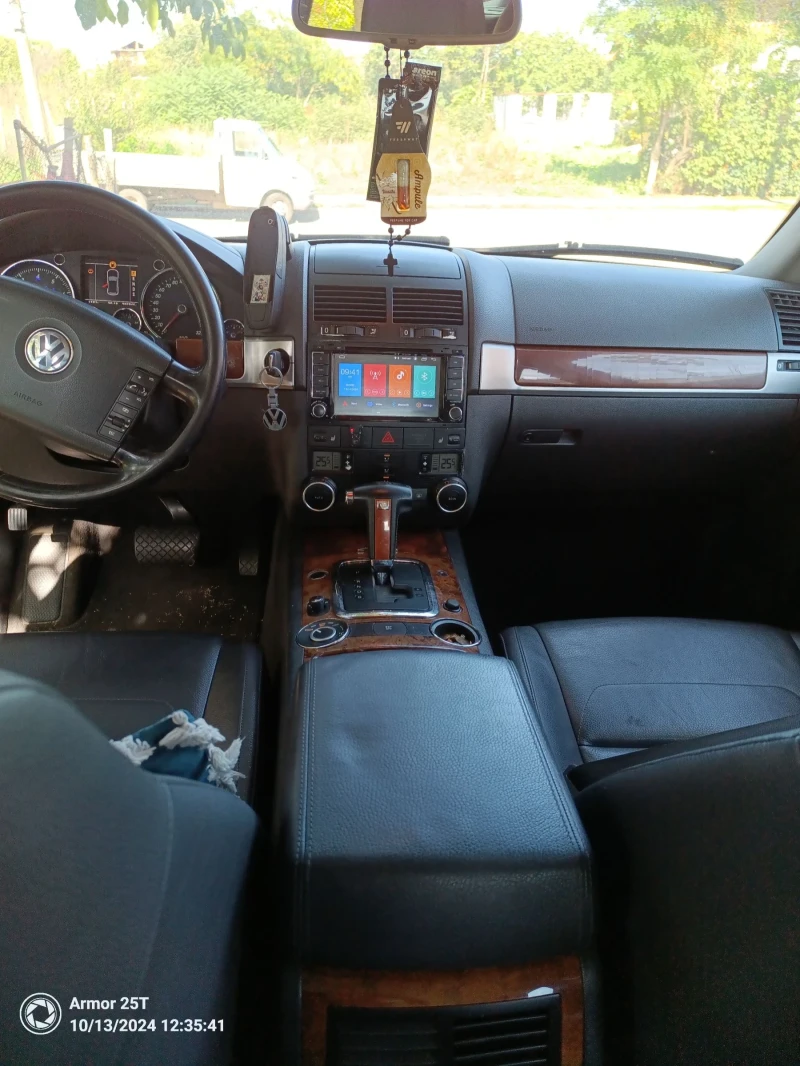 VW Touareg, снимка 5 - Автомобили и джипове - 48158731