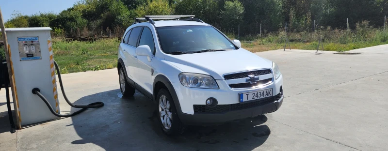 Chevrolet Captiva 2010г.  7 местен, снимка 1 - Автомобили и джипове - 49455714