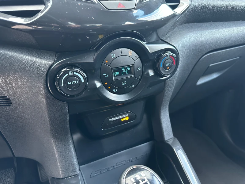 Ford EcoSport 1.5TDCi TITANIUM, снимка 11 - Автомобили и джипове - 49932447