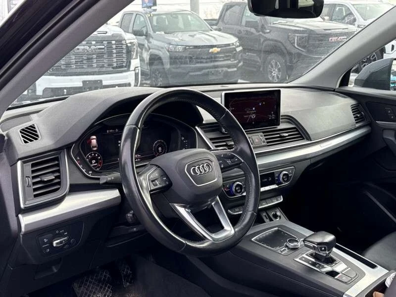 Audi Q5 * quattro Premium Plus * CARFAX * ЦЕНА ДО БГ - изображение 9