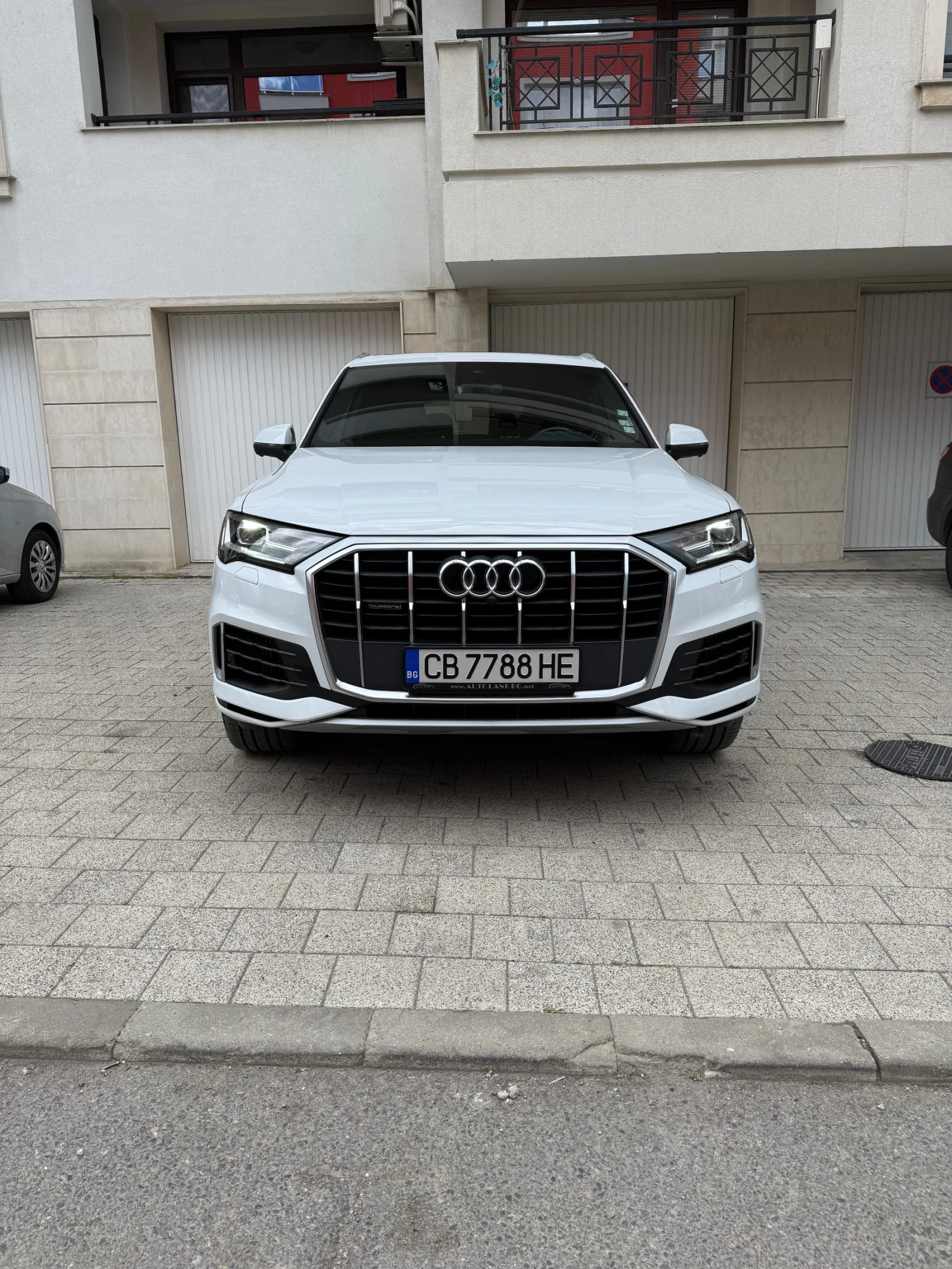Audi Q7 5.5 TFSI - изображение 2