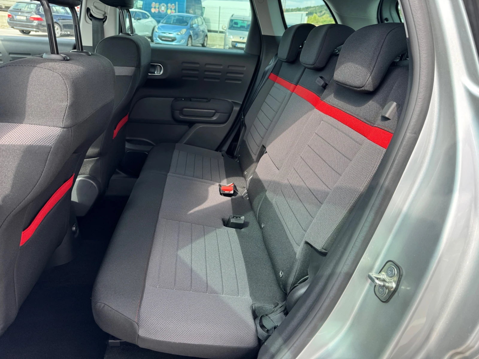 Citroen C3 Aircross 1.2 i SHINE - AUTO/ NAVI/ TEGLICH/ 114.000 km!!! | Mobile.bg   13