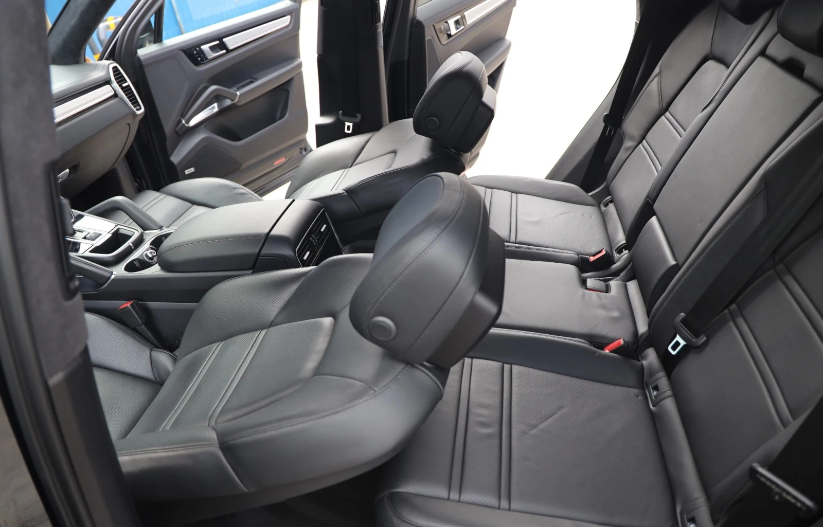 Porsche Cayenne Turbo - изображение 8