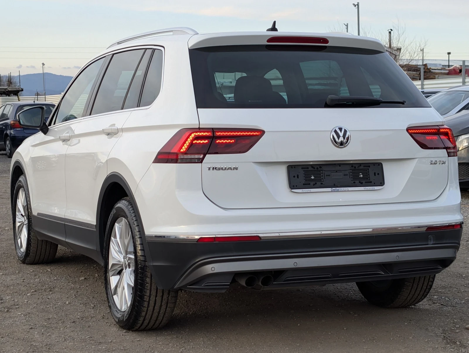 VW Tiguan 2.0TDI* DIGITAL* LED* 150хил.км, снимка 5 - Автомобили и джипове - 53757793