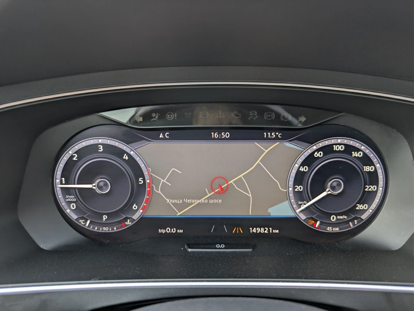 VW Tiguan 2.0TDI* DIGITAL* LED* 150хил.км, снимка 14 - Автомобили и джипове - 53757793