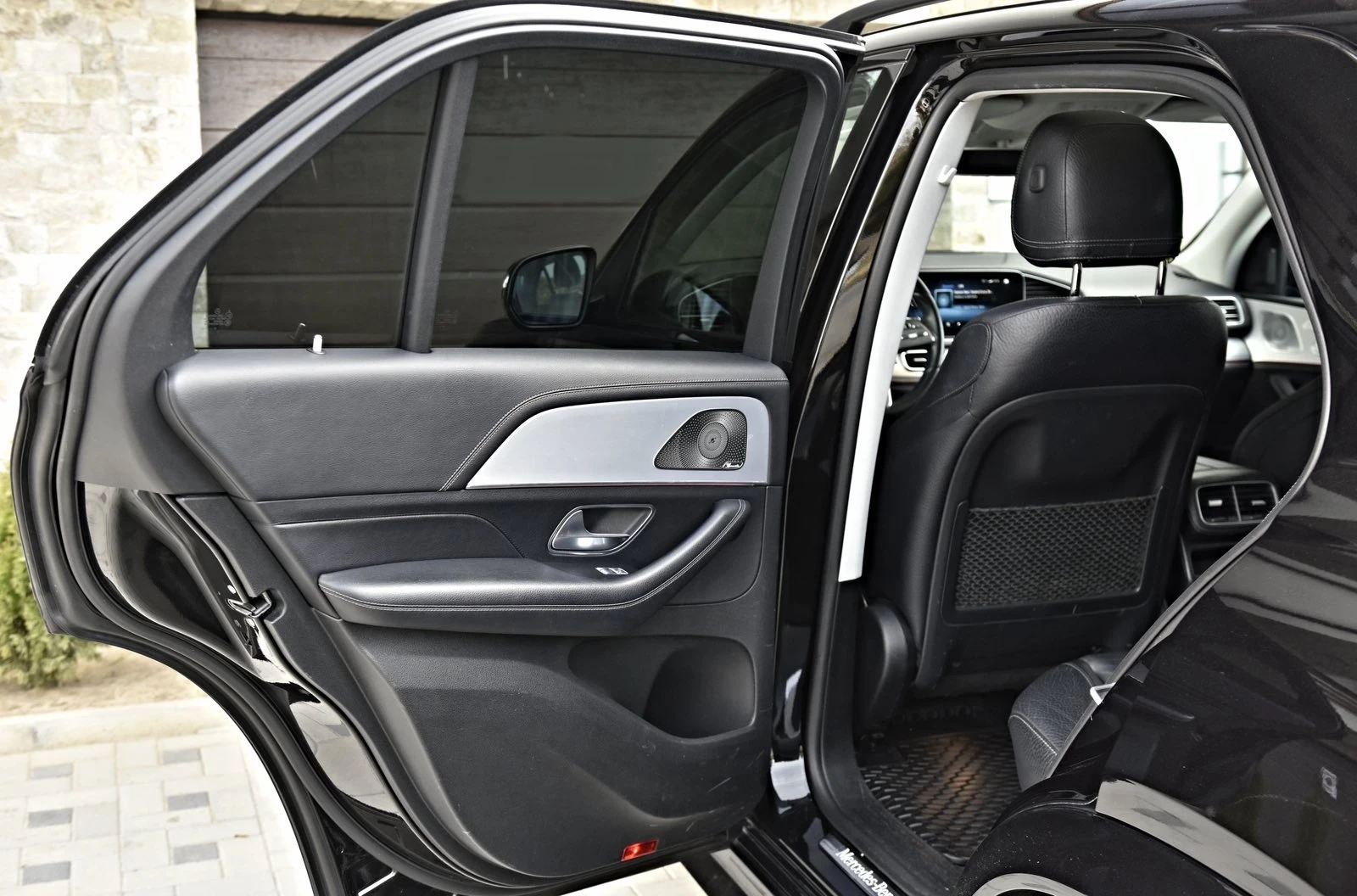 Mercedes-Benz GLE 350, снимка 3 - Автомобили и джипове - 53846301