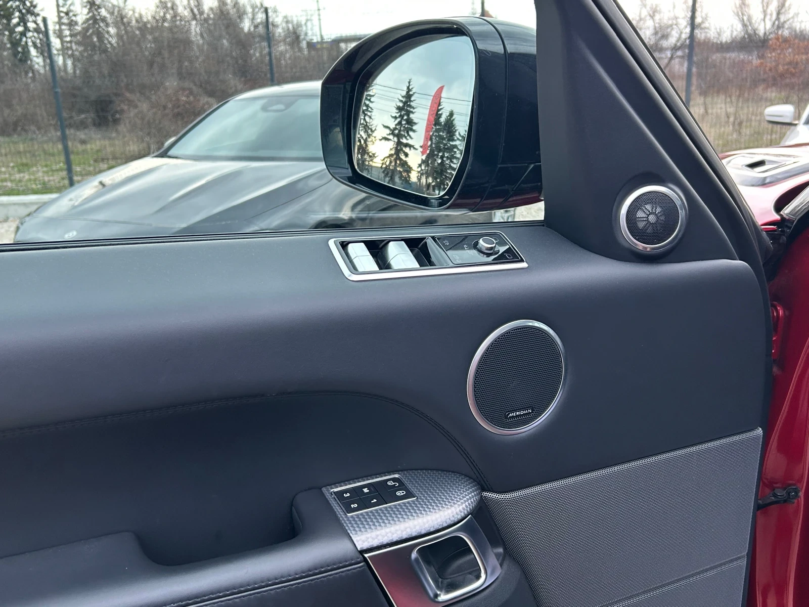 Land Rover Range Rover Sport 3.0D/306H.P.* DYNAMIC HSE* 90 000KM* , снимка 16 - Автомобили и джипове - 53964040