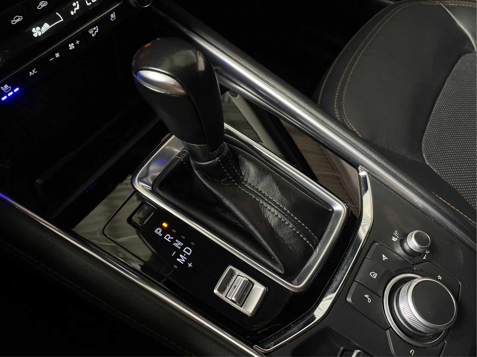 Mazda CX-5 GT* AWD* BOSE* ШИБИДАХ* КАМЕРА* KEYLESS* ПОДГРЕВ* , снимка 12 - Автомобили и джипове - 54044877