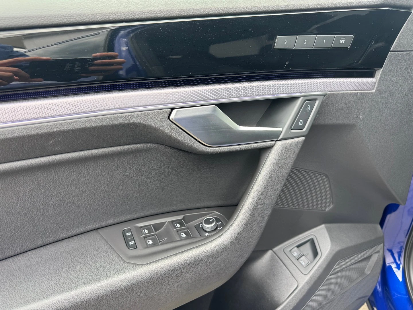VW Touareg, снимка 6 - Автомобили и джипове - 56120020