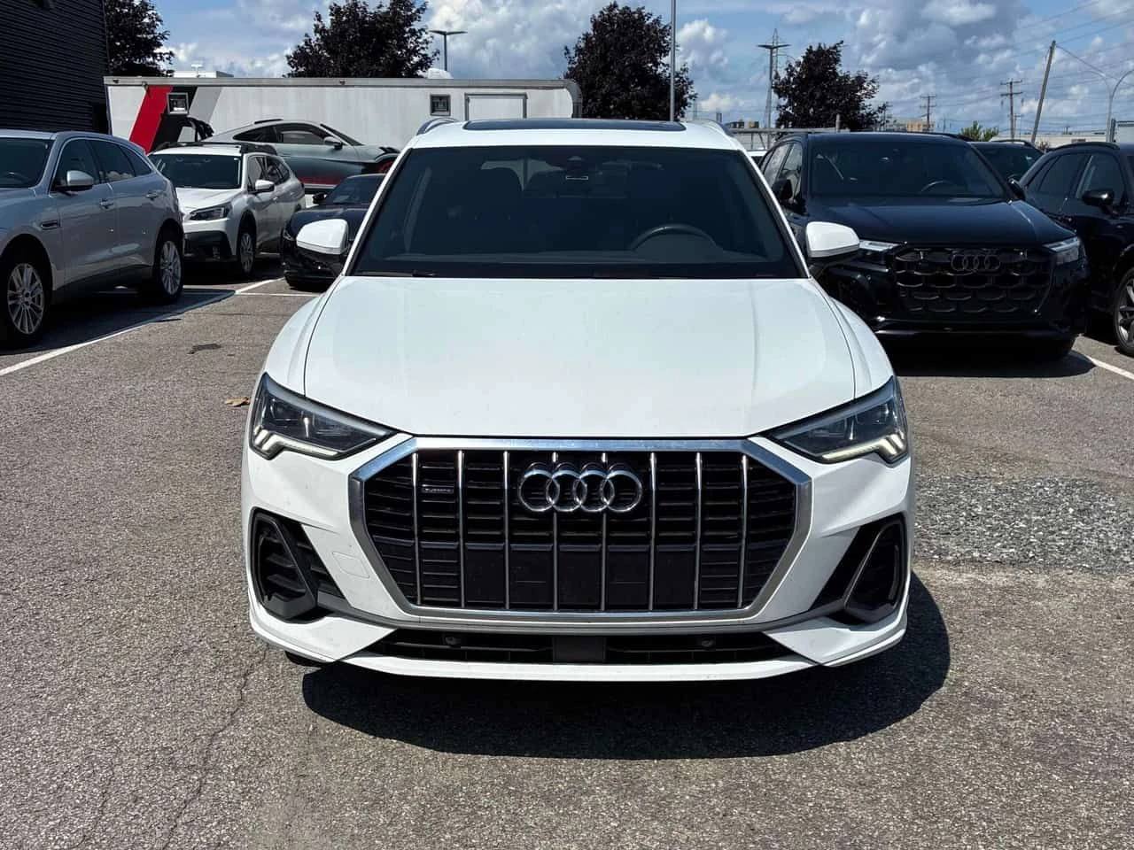 Audi Q3 * Progressiv * CARFAX * ОПЦИЯ ЗА ФИНАНСИРАНЕ, снимка 6 - Автомобили и джипове - 55668272