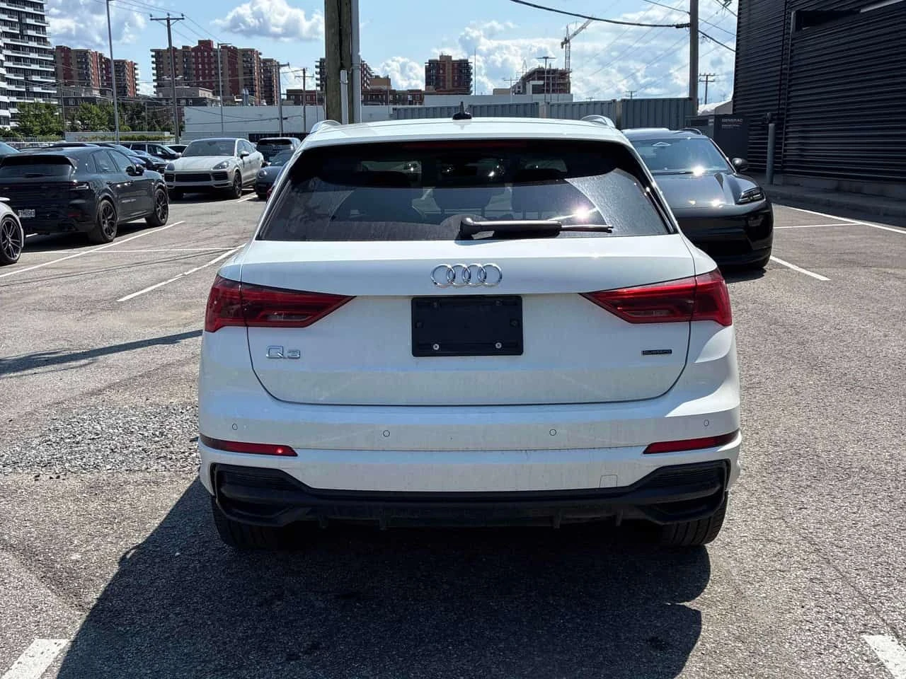 Audi Q3 * Progressiv * CARFAX * ОПЦИЯ ЗА ФИНАНСИРАНЕ, снимка 4 - Автомобили и джипове - 55668272