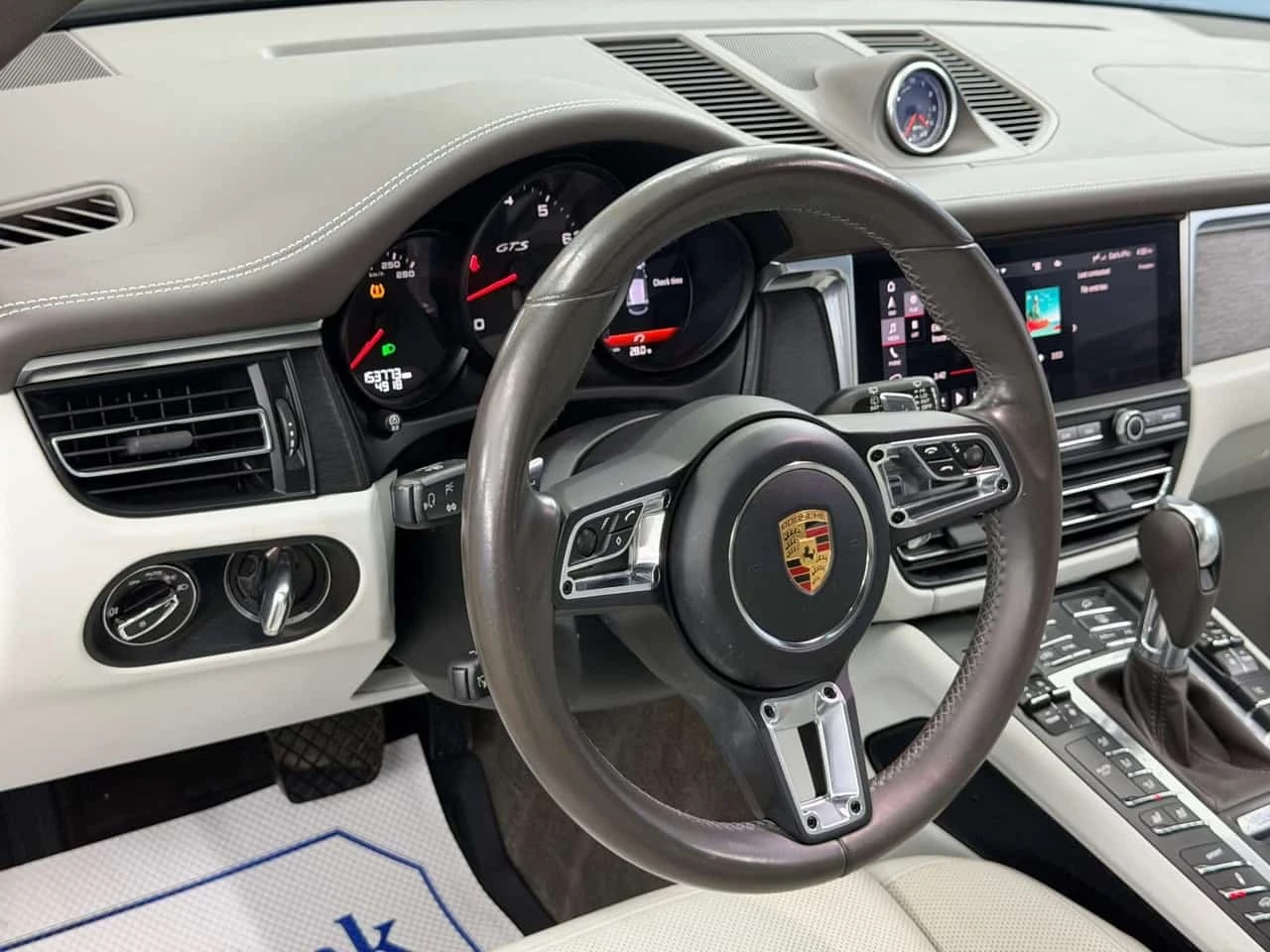Porsche Macan * GTS GTS | AWD * CARFAX * , снимка 17 - Автомобили и джипове - 56217052