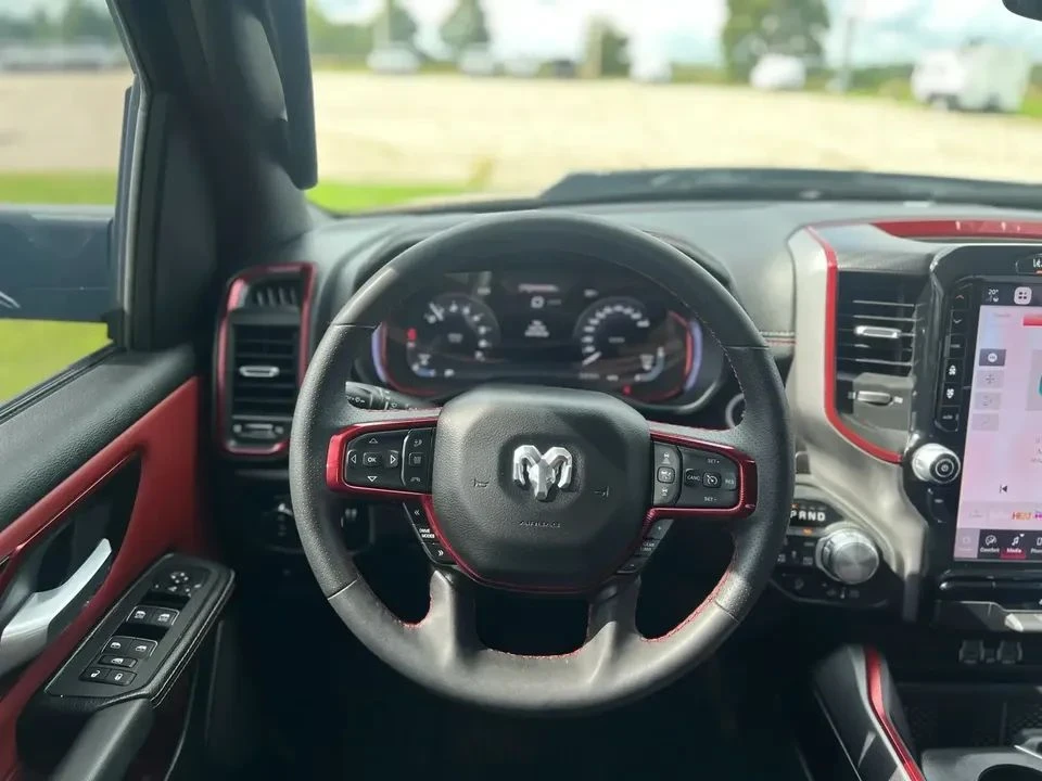 Dodge RAM 1500, снимка 11 - Автомобили и джипове - 56707688