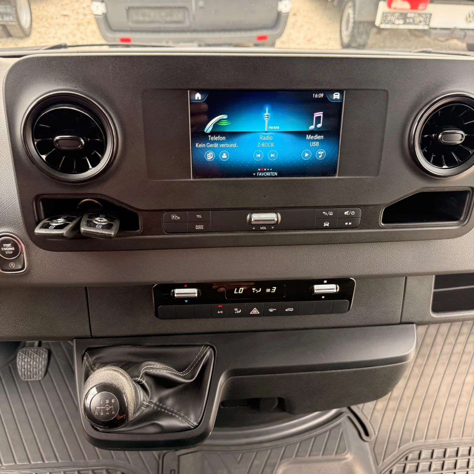 Mercedes-Benz Sprinter 316 140хл.км-Нов Внос-Клима, снимка 13 - Бусове и автобуси - 55563232