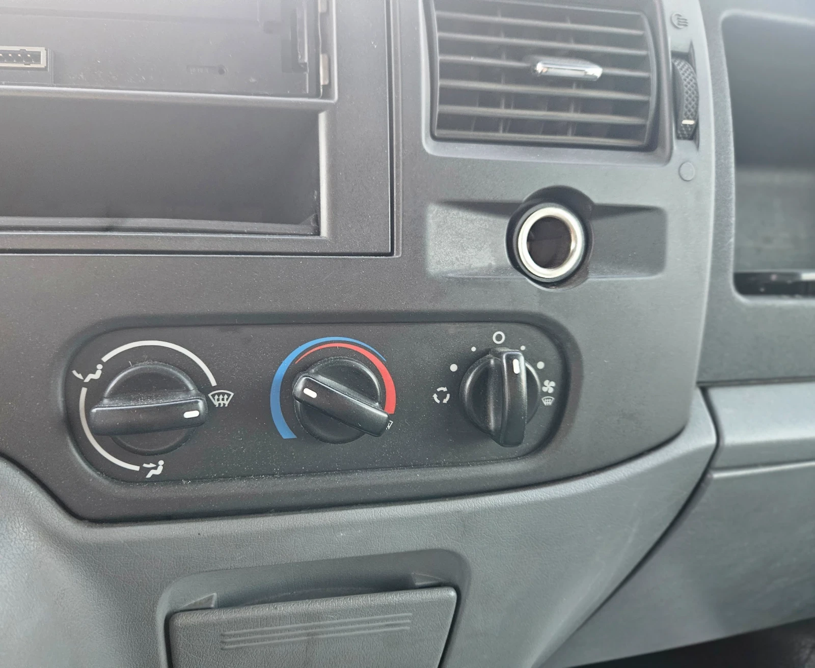 Ford Transit 2.2, снимка 10 - Бусове и автобуси - 55849208