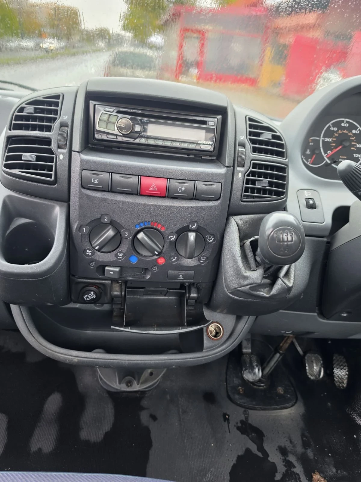 Fiat Ducato 2.8, Десен волан , снимка 11 - Бусове и автобуси - 56739901