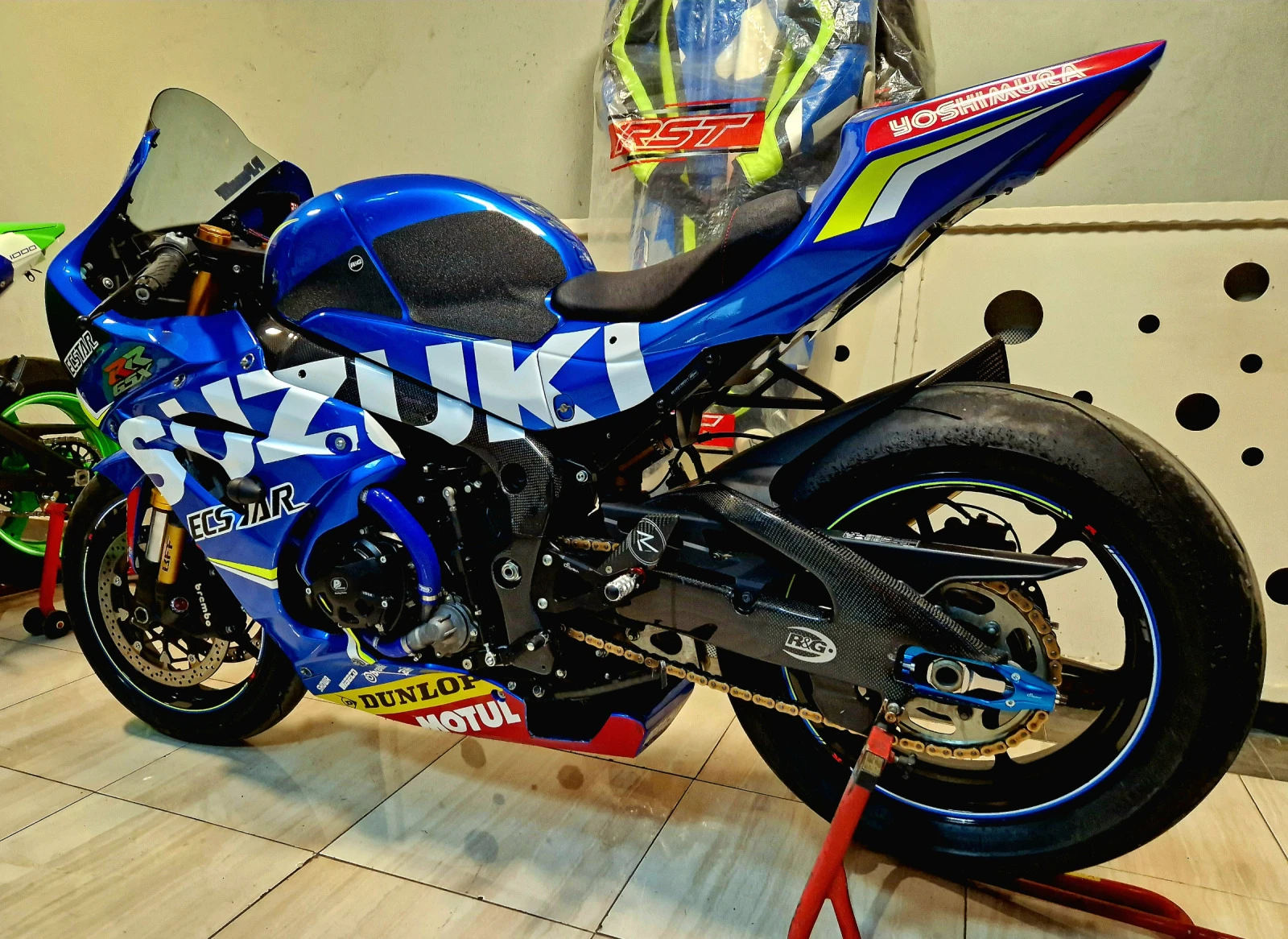 Suzuki Gsxr Suzuki gsxr 1000 L8  - изображение 8