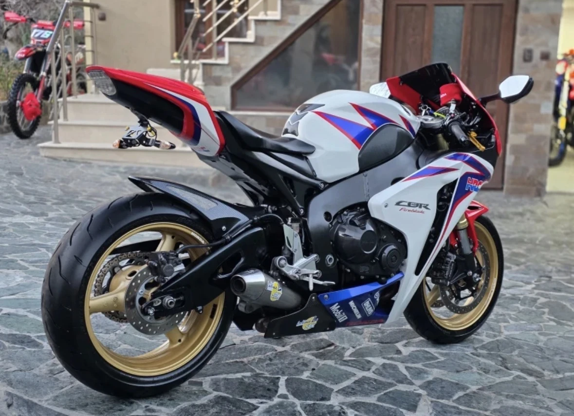 Honda Cbr 1000RR FIREBLADE#HRС, снимка 6 - Мотоциклети и мототехника - 54090526
