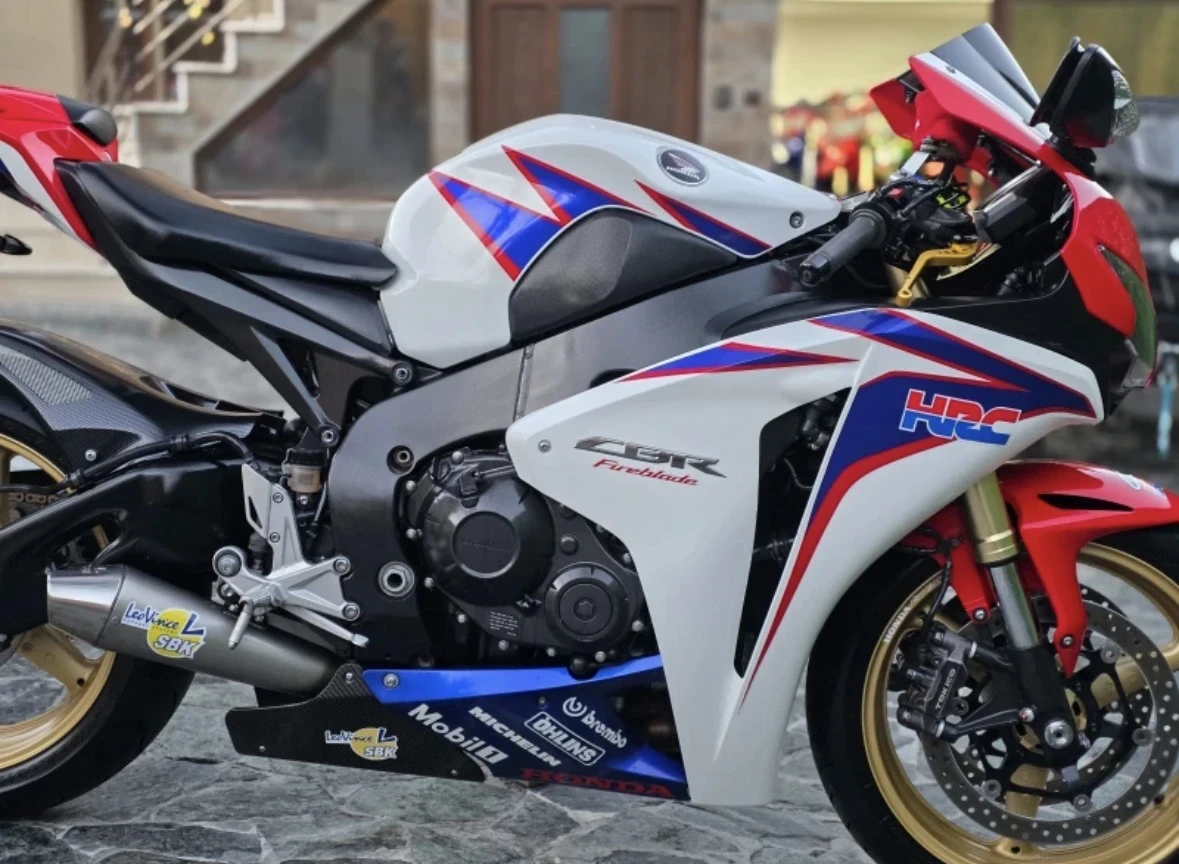 Honda Cbr 1000RR FIREBLADE#HRС, снимка 4 - Мотоциклети и мототехника - 54090526