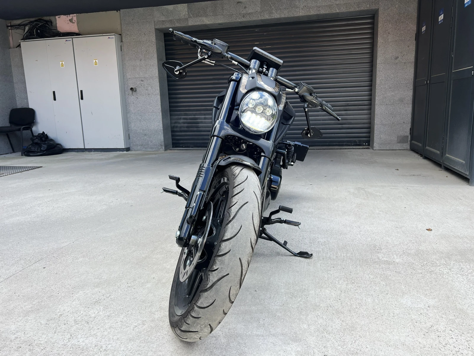 Harley-Davidson V-Rod / NIGHT ROD / CUSTOM/ 300 / AKRAPOVIC / CAR PLAY, снимка 2 - Мотоциклети и мототехника - 54711286