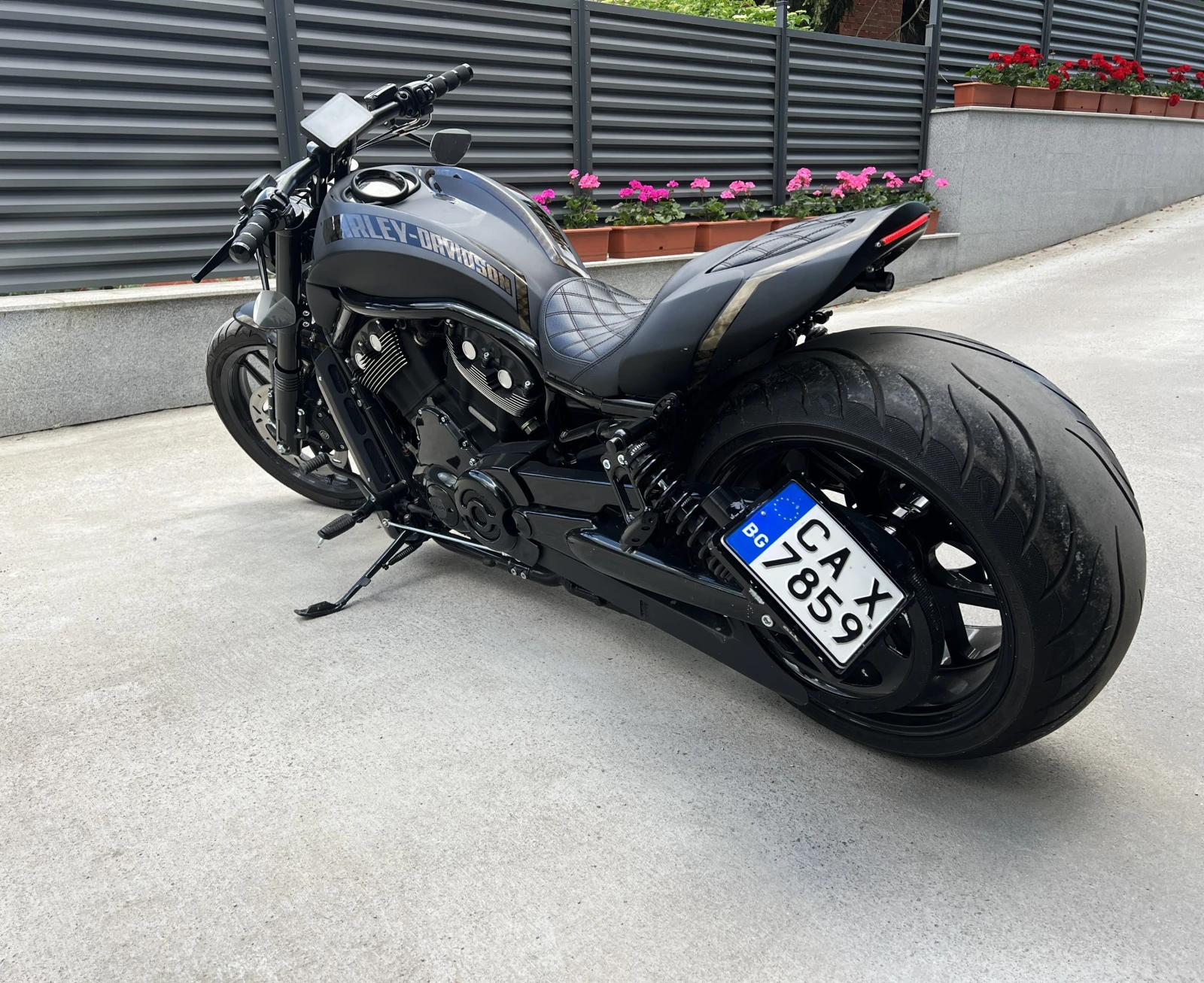 Harley-Davidson V-Rod / NIGHT ROD / CUSTOM/ 300 / AKRAPOVIC / CAR PLAY, снимка 5 - Мотоциклети и мототехника - 54711286