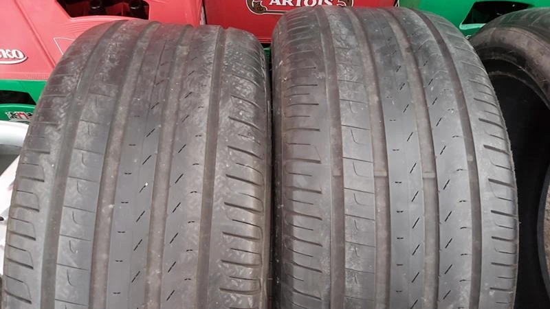 Гуми Летни 275/35R19, снимка 1 - Гуми и джанти - 28260551