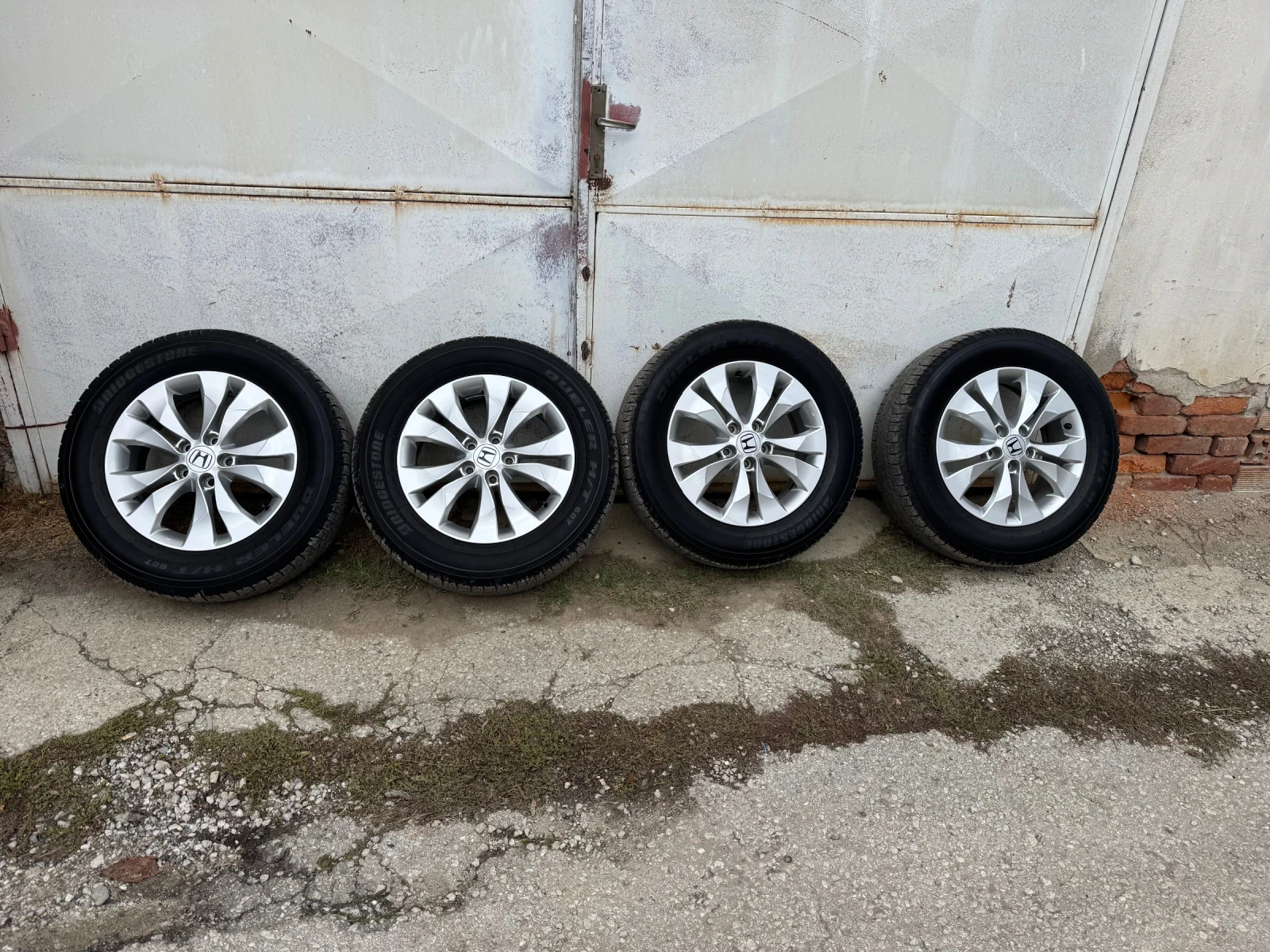 ���� � ������ 225/65R17 �� Honda Cr-v | Mobile.bg � ����������� 9