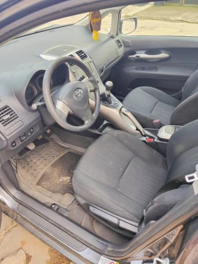 Обява за продажба на Toyota Auris 1.6 ~7 300 лв. - изображение 4