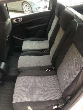 Peugeot 307 SW 1.6i 109кс ГАЗ, снимка 9