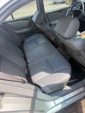 Mercedes-Benz E 320 - 1100 € / 2151.41 лв. - 87899958 8