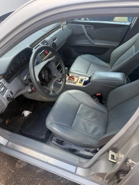Mercedes-Benz E 320 - 1100 € / 2151.41 лв. - 87899958 9