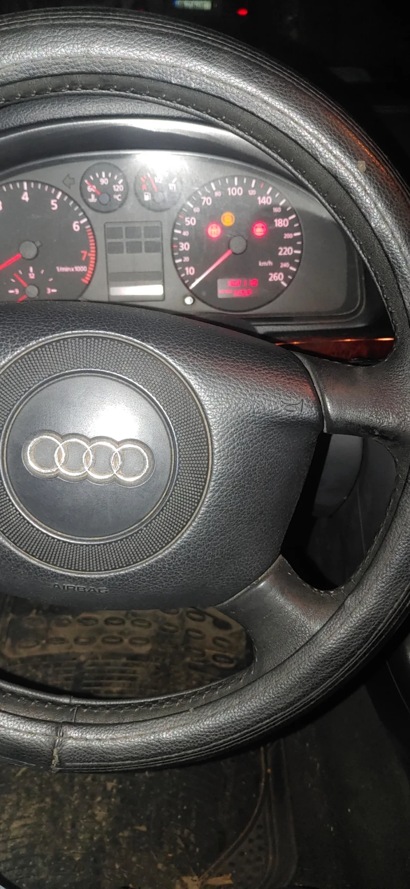 Audi A4 1.8бен182110 км     , снимка 5 - Автомобили и джипове - 48790613