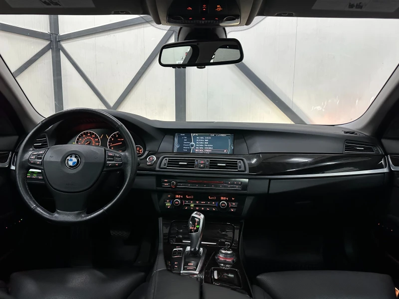 BMW 535 * XI* 165 000км* DISTR* NIGHT VIS* LANE ASSI* ОБДУ, снимка 9 - Автомобили и джипове - 49577204