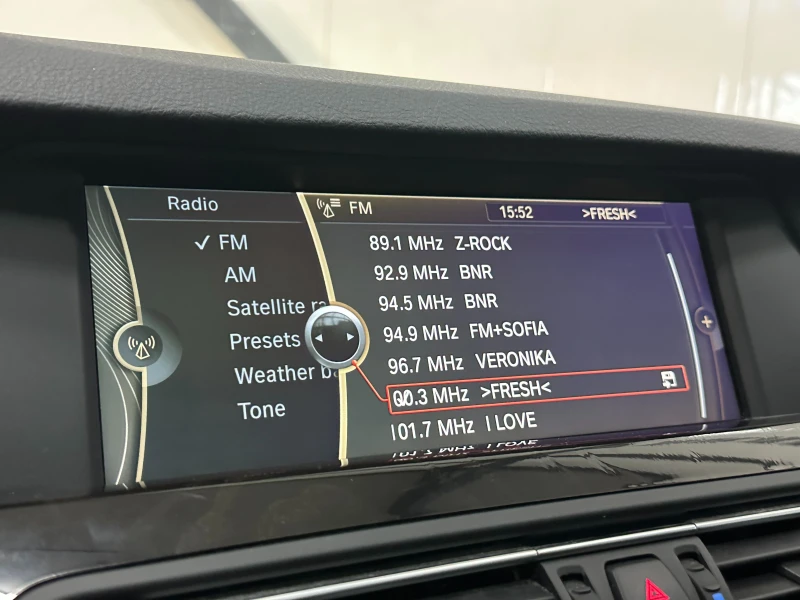 BMW 535 * XI* 165 000км* DISTR* NIGHT VIS* LANE ASSI* ОБДУ, снимка 13 - Автомобили и джипове - 49577204