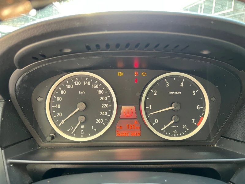 BMW 520 I-LPG, снимка 15 - Автомобили и джипове - 50301362