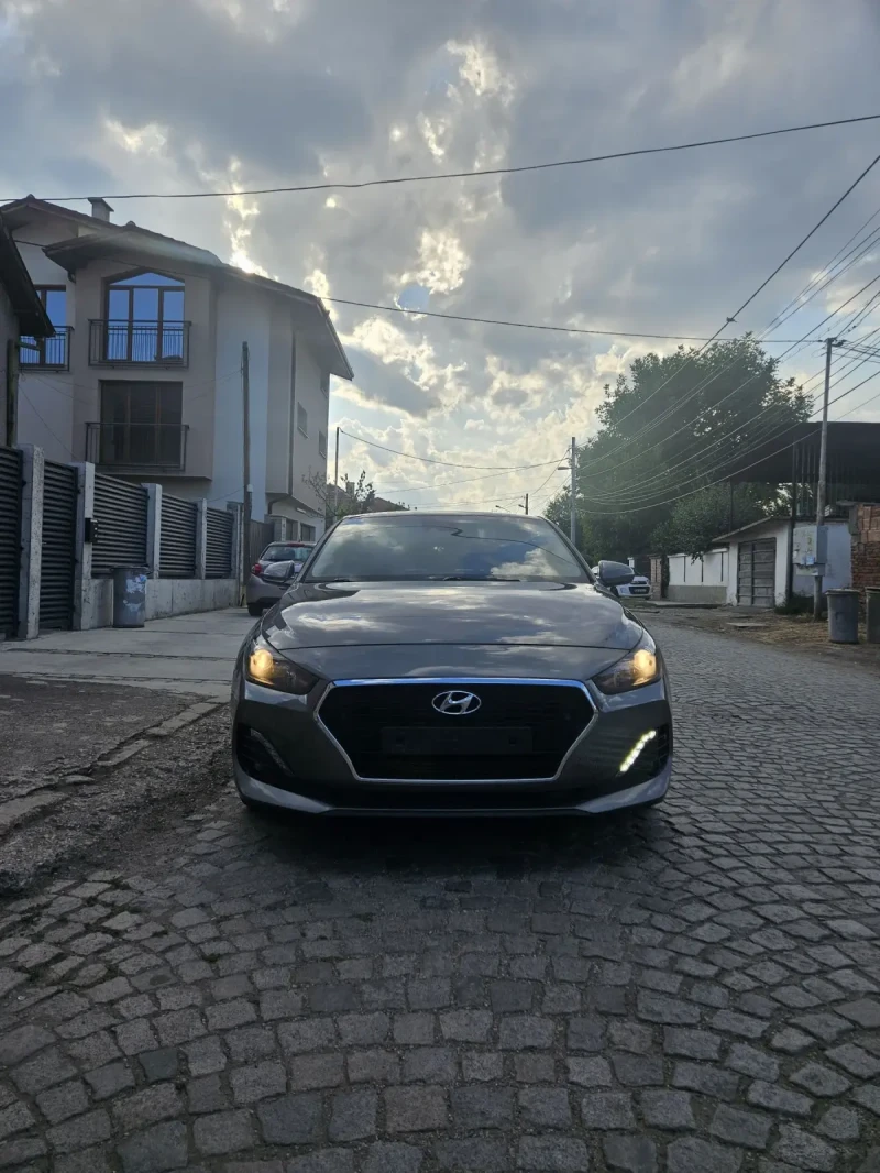 Hyundai I30 1.4 T-GDI Fastback, снимка 6 - Автомобили и джипове - 52083168