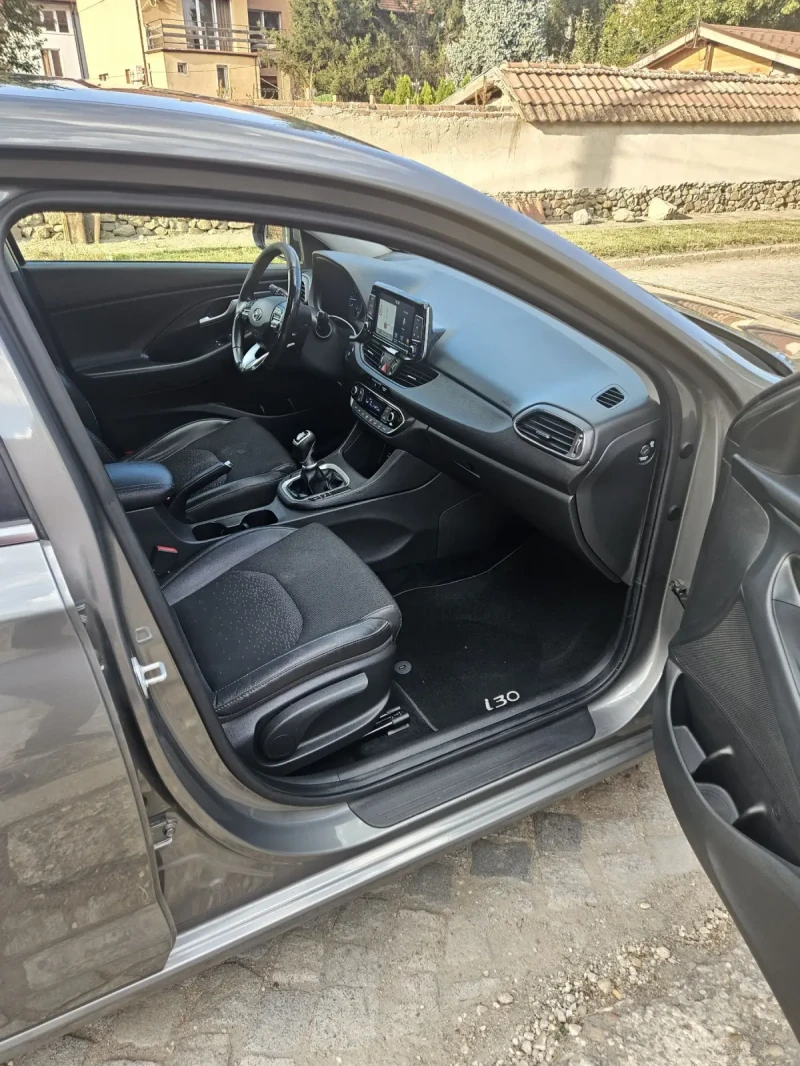 Hyundai I30 1.4 T-GDI Fastback, снимка 11 - Автомобили и джипове - 52083168