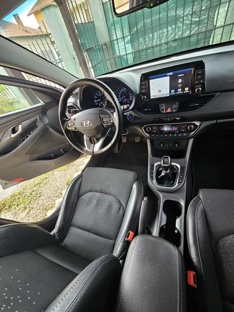 Hyundai I30 1.4 T-GDI Fastback, снимка 13 - Автомобили и джипове - 52083168