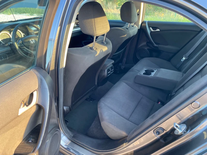 Honda Accord 2.2 i-CTDi, снимка 11 - Автомобили и джипове - 51956462