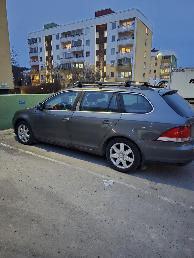 VW Golf, снимка 3 - Автомобили и джипове - 52530558