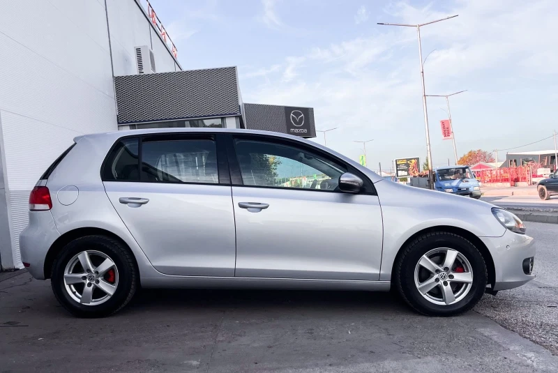 VW Golf 1.6 тди, снимка 14 - Автомобили и джипове - 52287524